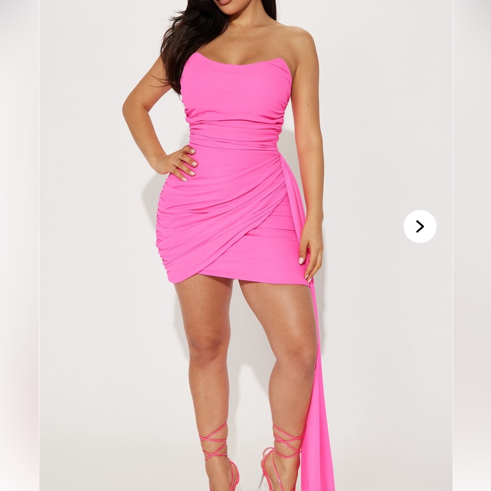 Elegant Pink One-Shoulder Dress